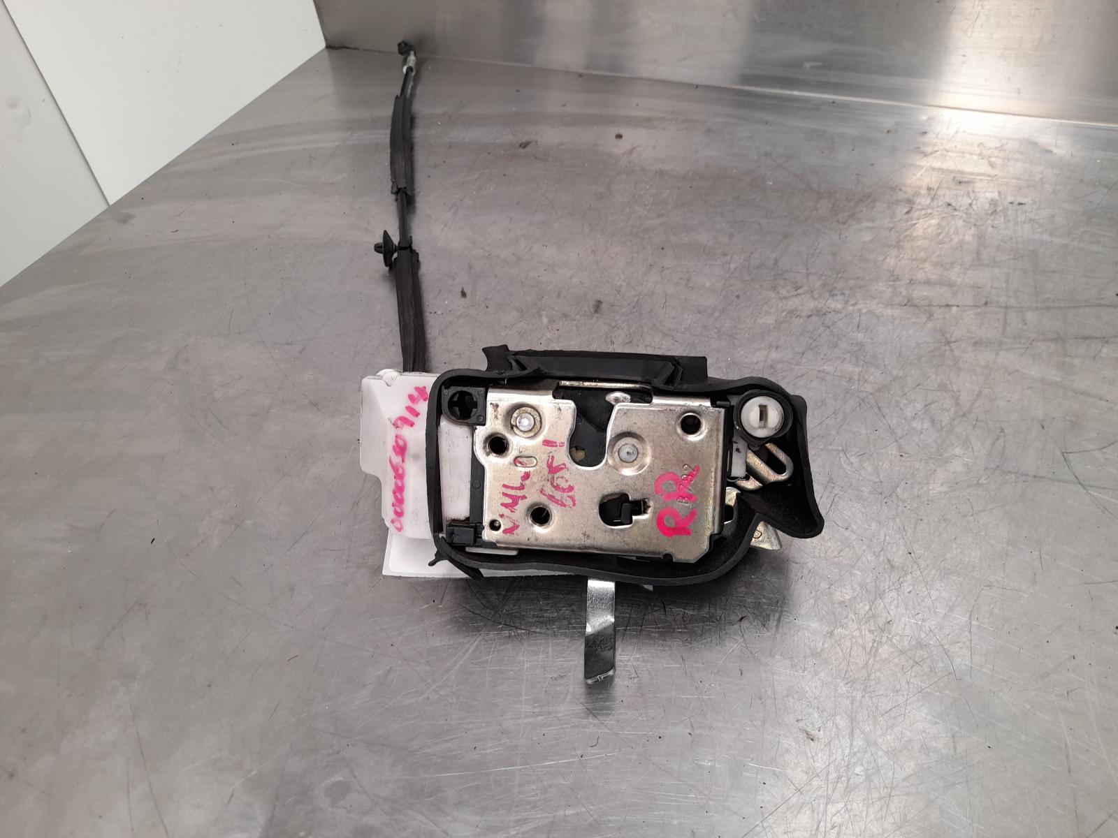 2005 Maserati Quattroporte Door/Boot/Gate Lock View Auto part Door/Boot/Gate Lock Maserati Quattroporte 2005