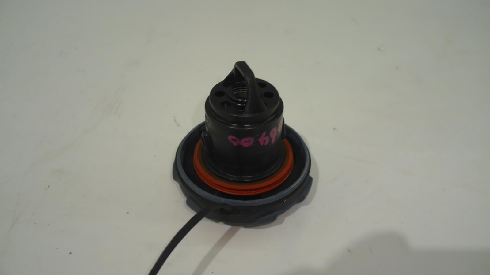 View Auto part Fuel Door / Filler Maserati Granturismo 2008
