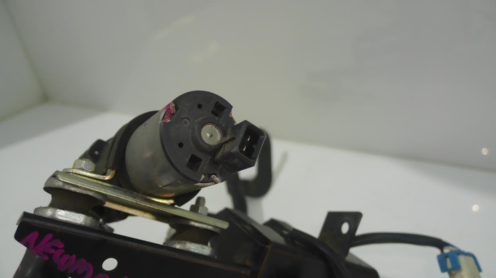 View Auto part Water Pump Maserati Granturismo 2008