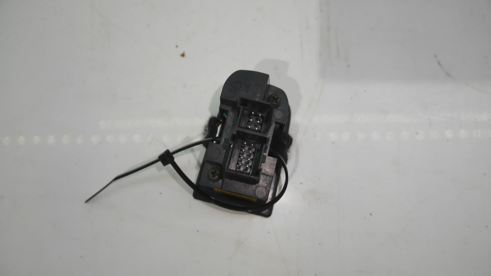 View Auto part Misc Switch/Relay Maserati Granturismo 2008