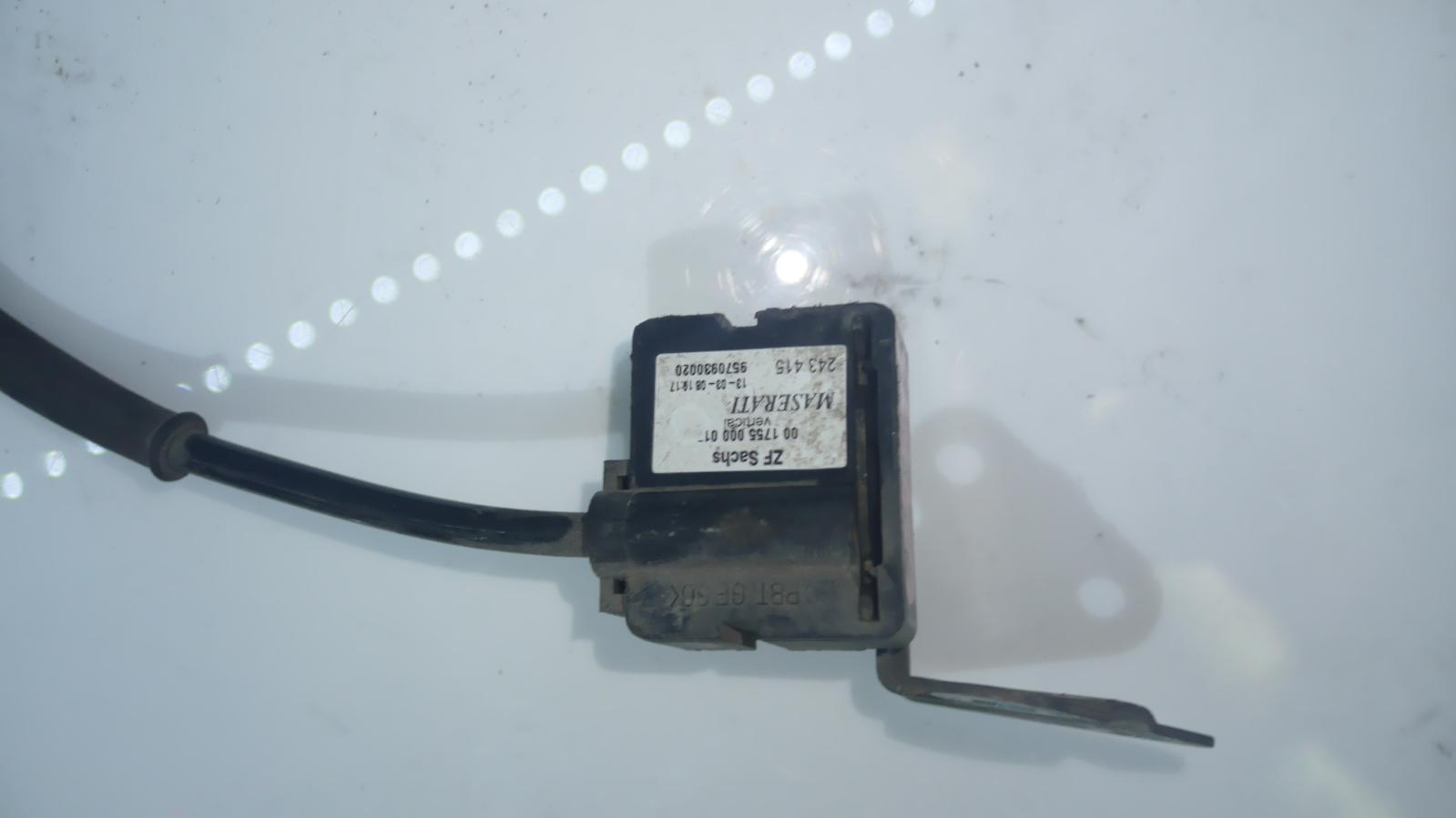 View Auto part Misc Switch/Relay Maserati Quattroporte 2004