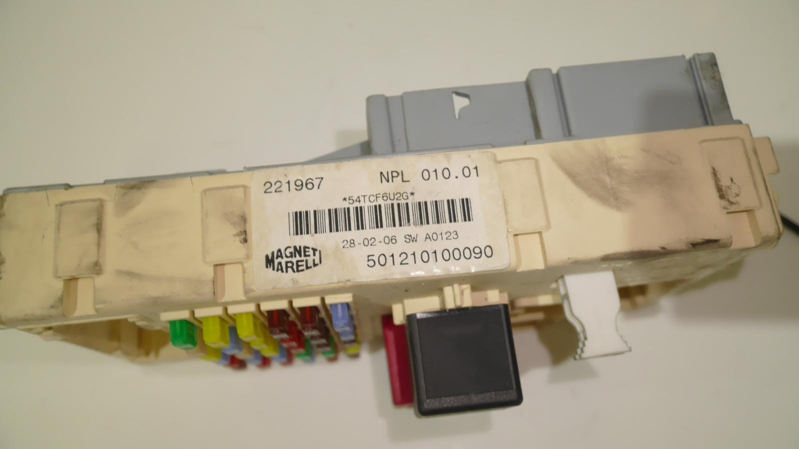 View Auto part Fuse Box Maserati Quattroporte 2006