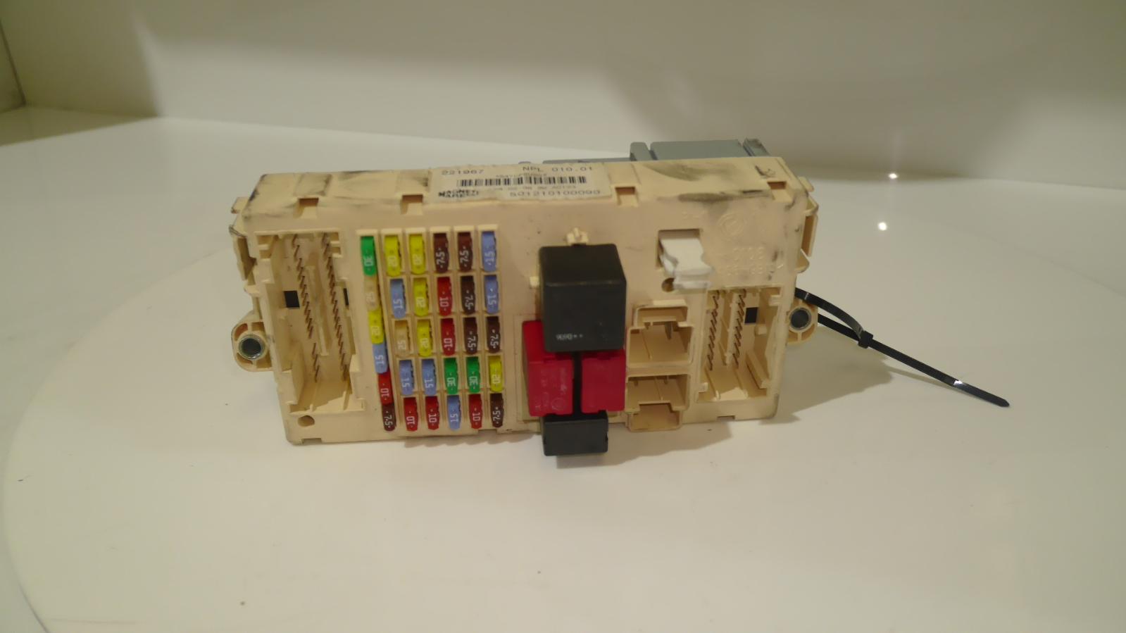 View Auto part Fuse Box Maserati Quattroporte 2006