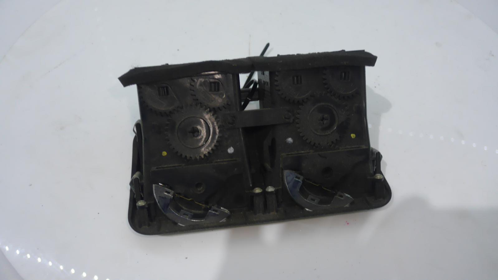 View Auto part Misc Maserati Quattroporte 2006