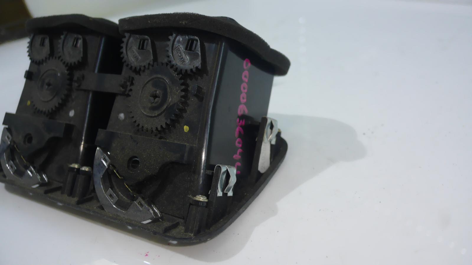 View Auto part Misc Maserati Quattroporte 2006