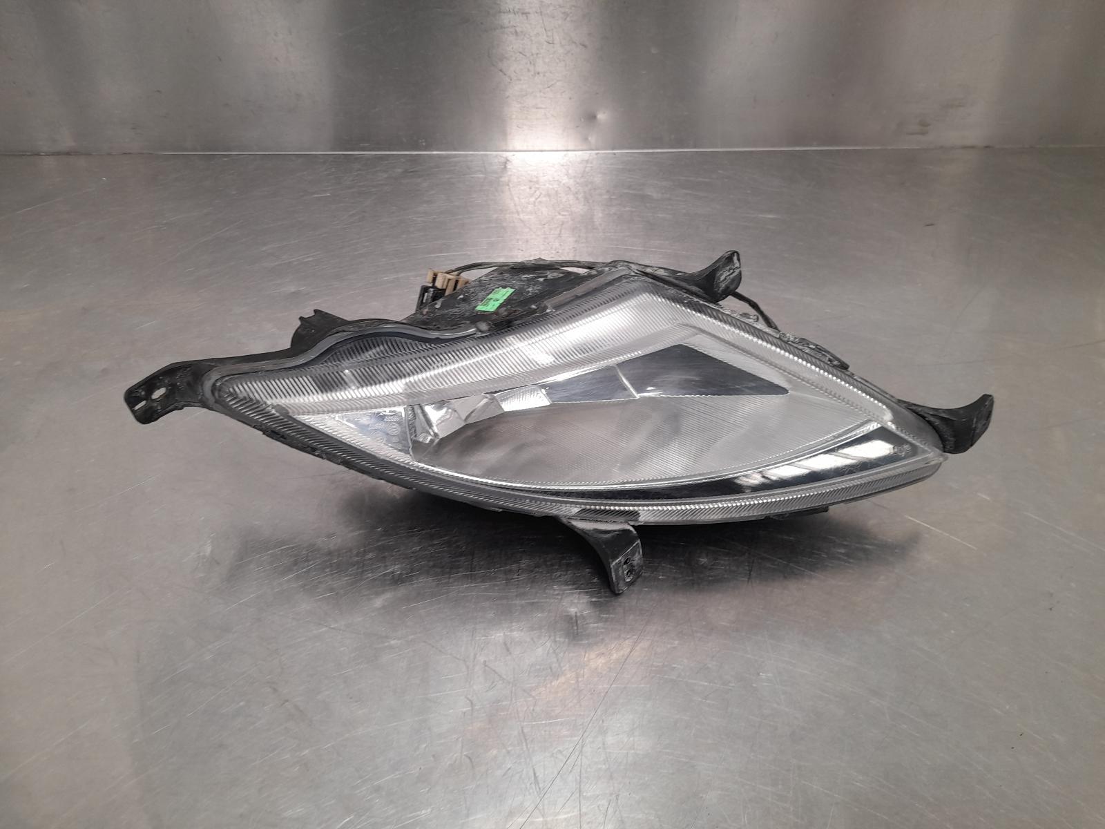 View Auto part Left Indicator/Fog/Side Mahindra Xuv500 2014