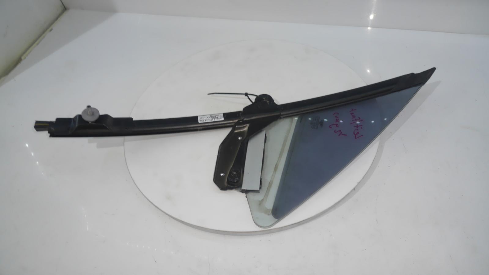 2007 Bentley Continental Left Front 1/4 Door Glass View Auto part Left Front 1/4 Door Glass Bentley Continental 2007