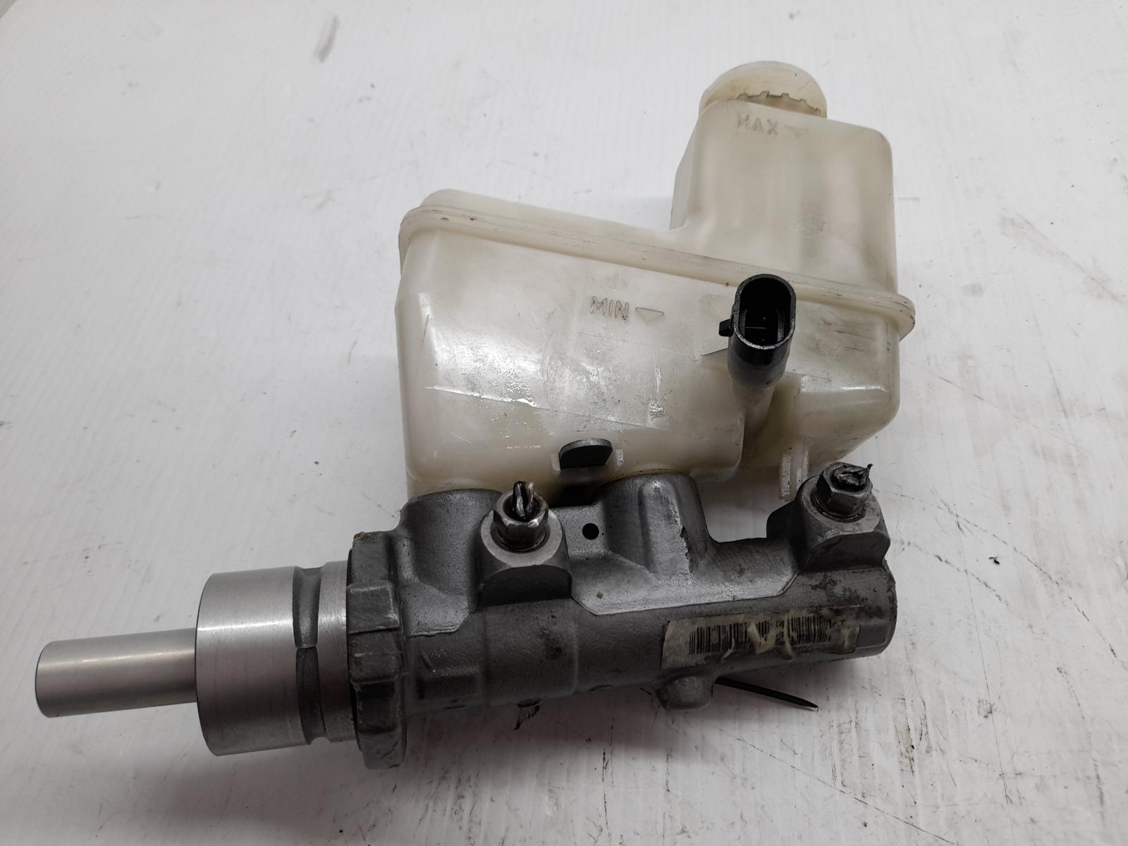 View Auto part Master Cylinder Maserati 4200gt 2006