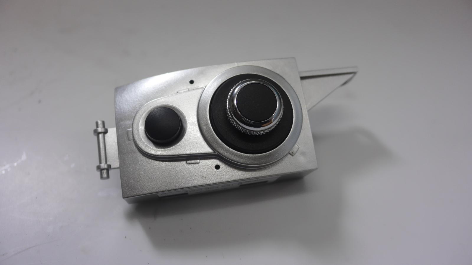 View Auto part Misc Switch/Relay Bentley Continental 2007