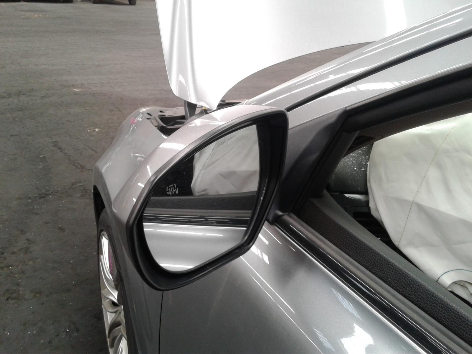 View Auto part Left Door Mirror Suzuki Kizashi 2012