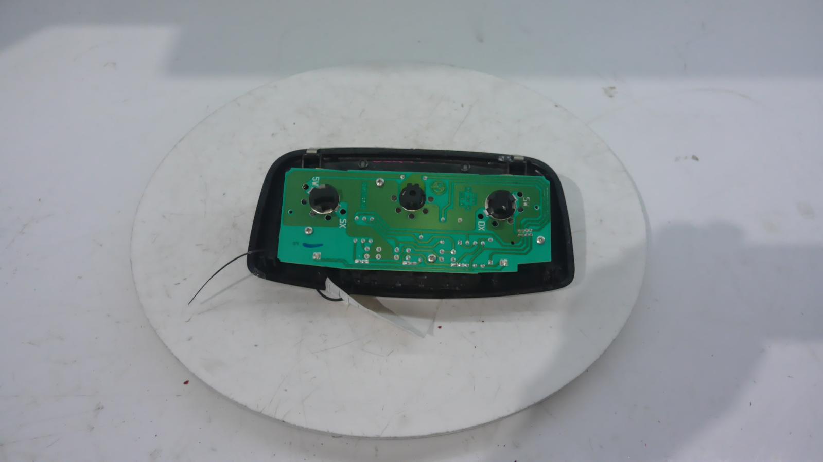 2008 Maserati Granturismo Courtesy Light View Auto part Courtesy Light Maserati Granturismo 2008