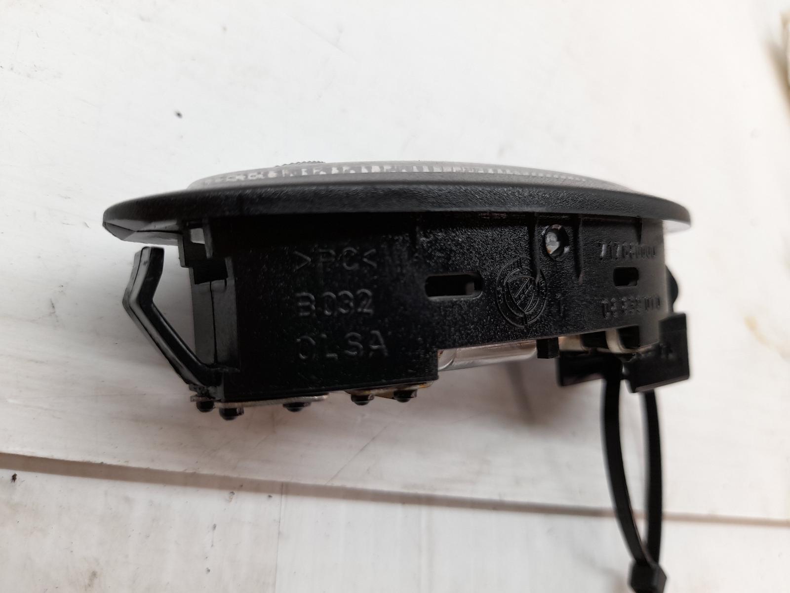 View Auto part Courtesy Light Maserati Granturismo 2008