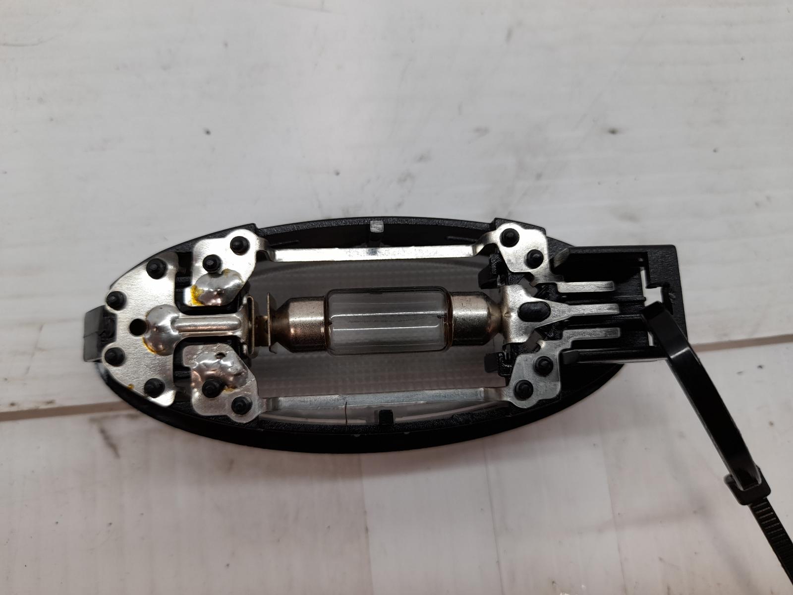 View Auto part Courtesy Light Maserati Granturismo 2008