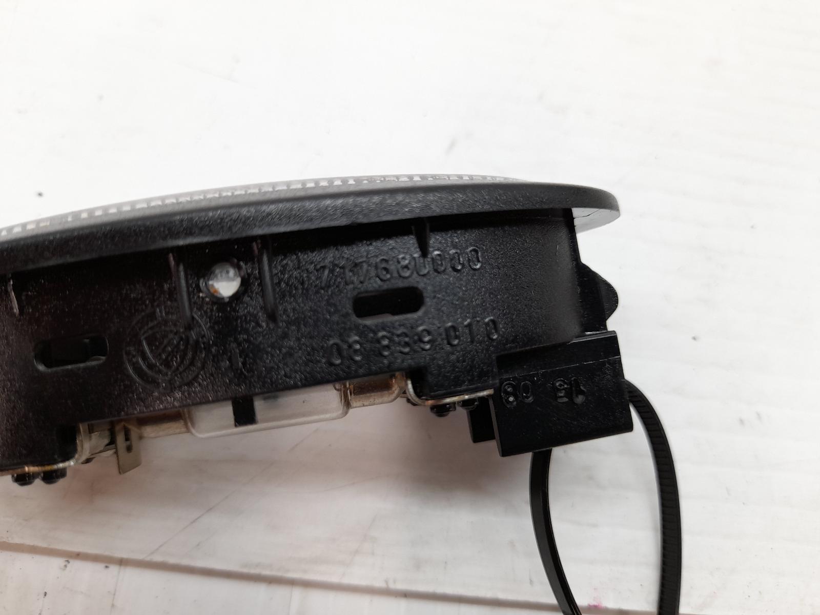 View Auto part Courtesy Light Maserati Granturismo 2008