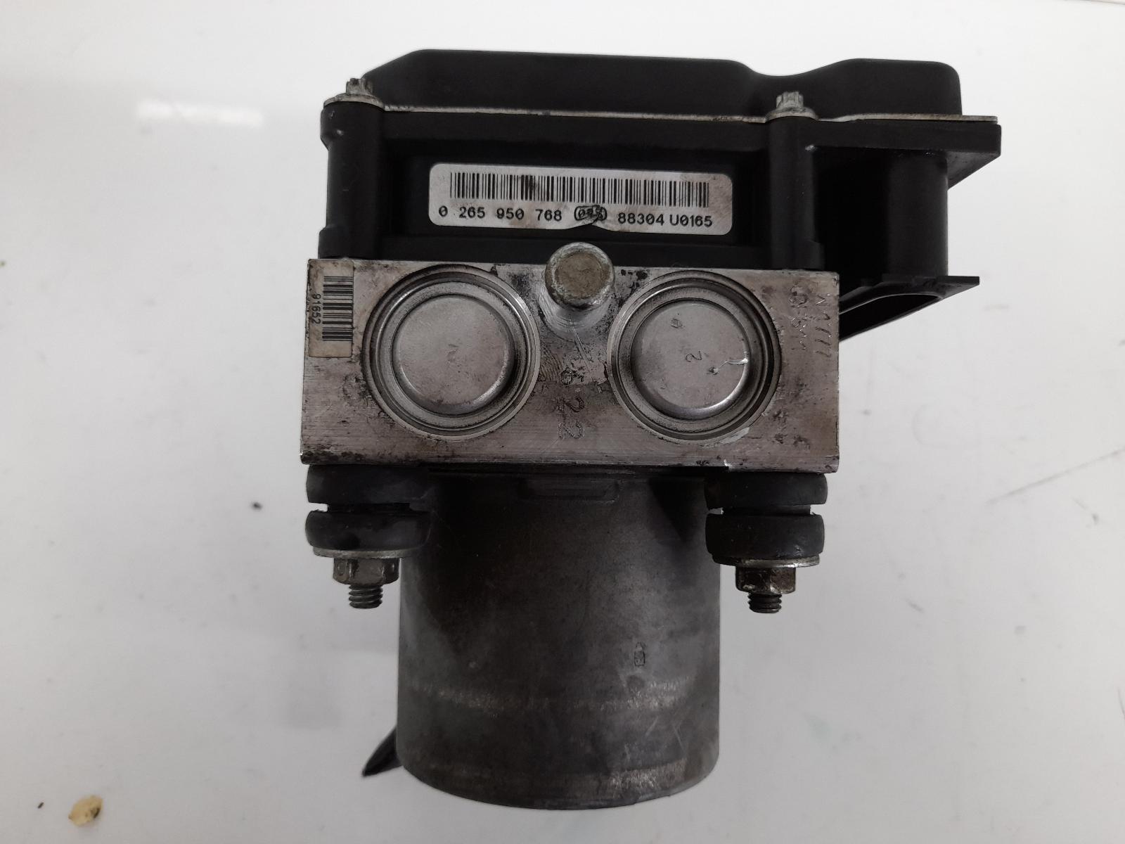 2008 Maserati Granturismo Abs Pump/Modulator View Auto part Abs Pump/Modulator Maserati Granturismo 2008