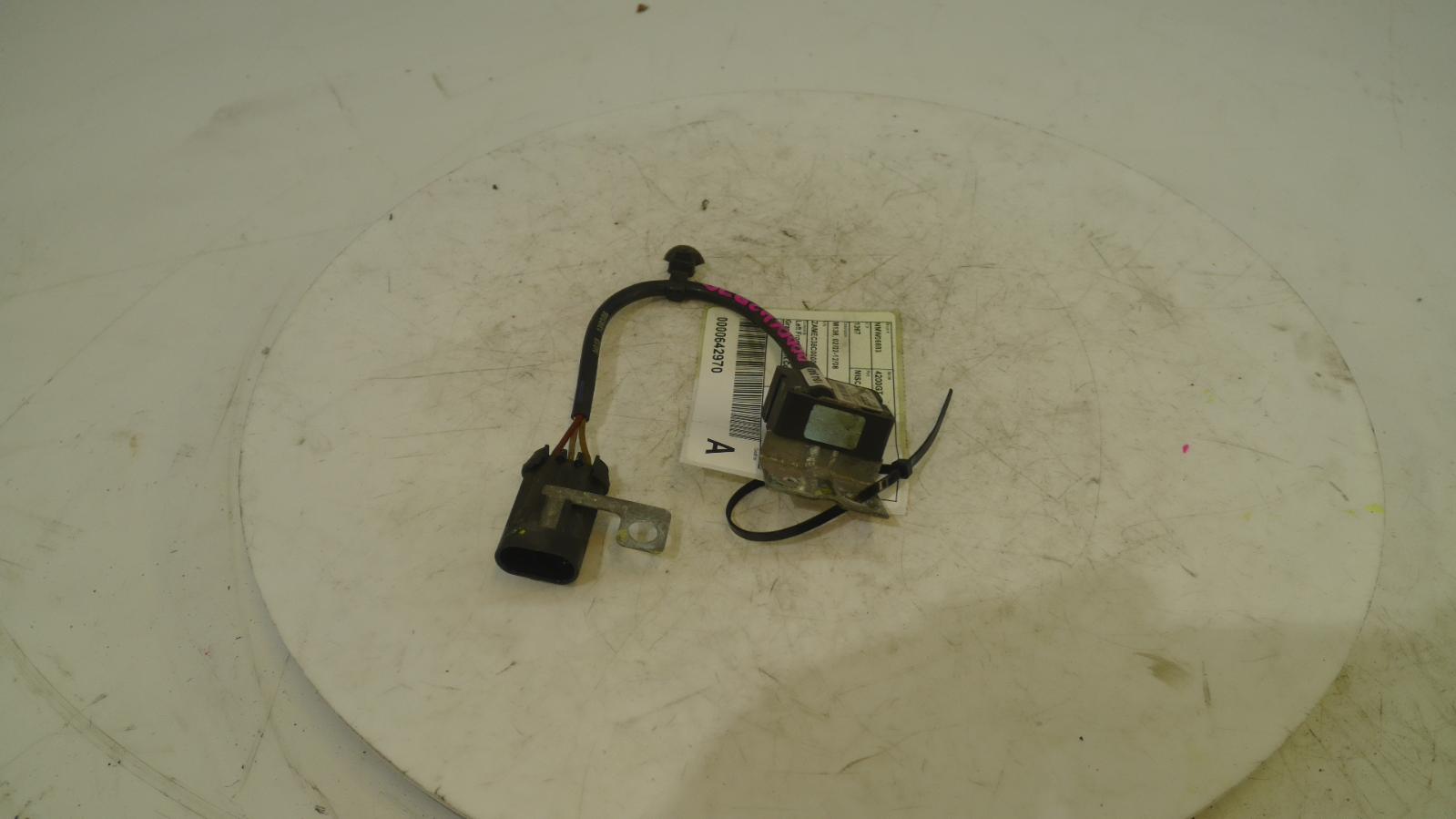 View Auto part Misc Switch/Relay Maserati 4200gt 2006