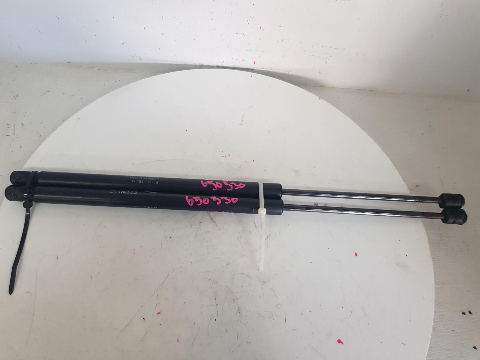 2008 Hyundai Tucson Hatch Strut View Auto part Hatch Strut Hyundai Tucson 2008