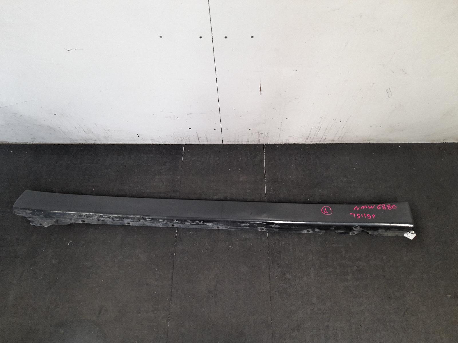 View Auto part Side Step/Skirt Maserati 4200gt 2003