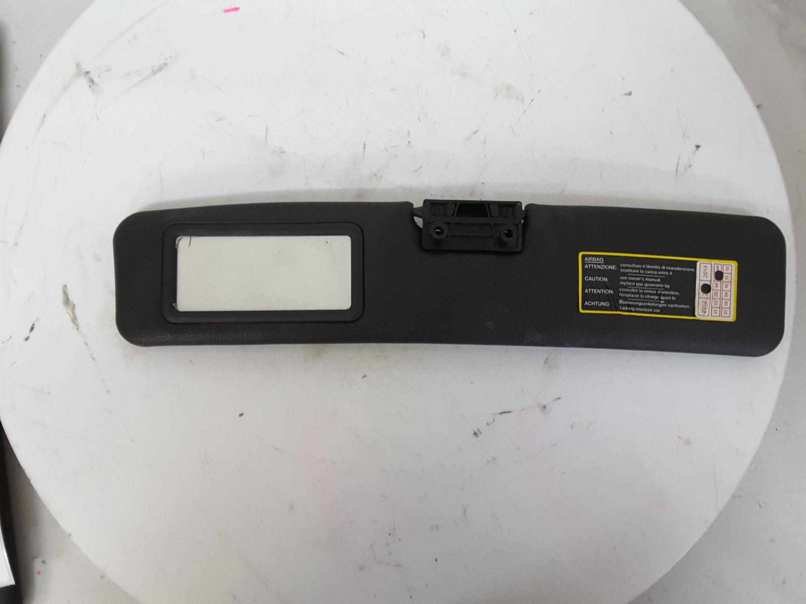 View Auto part Sunvisor Maserati 4200gt 2003