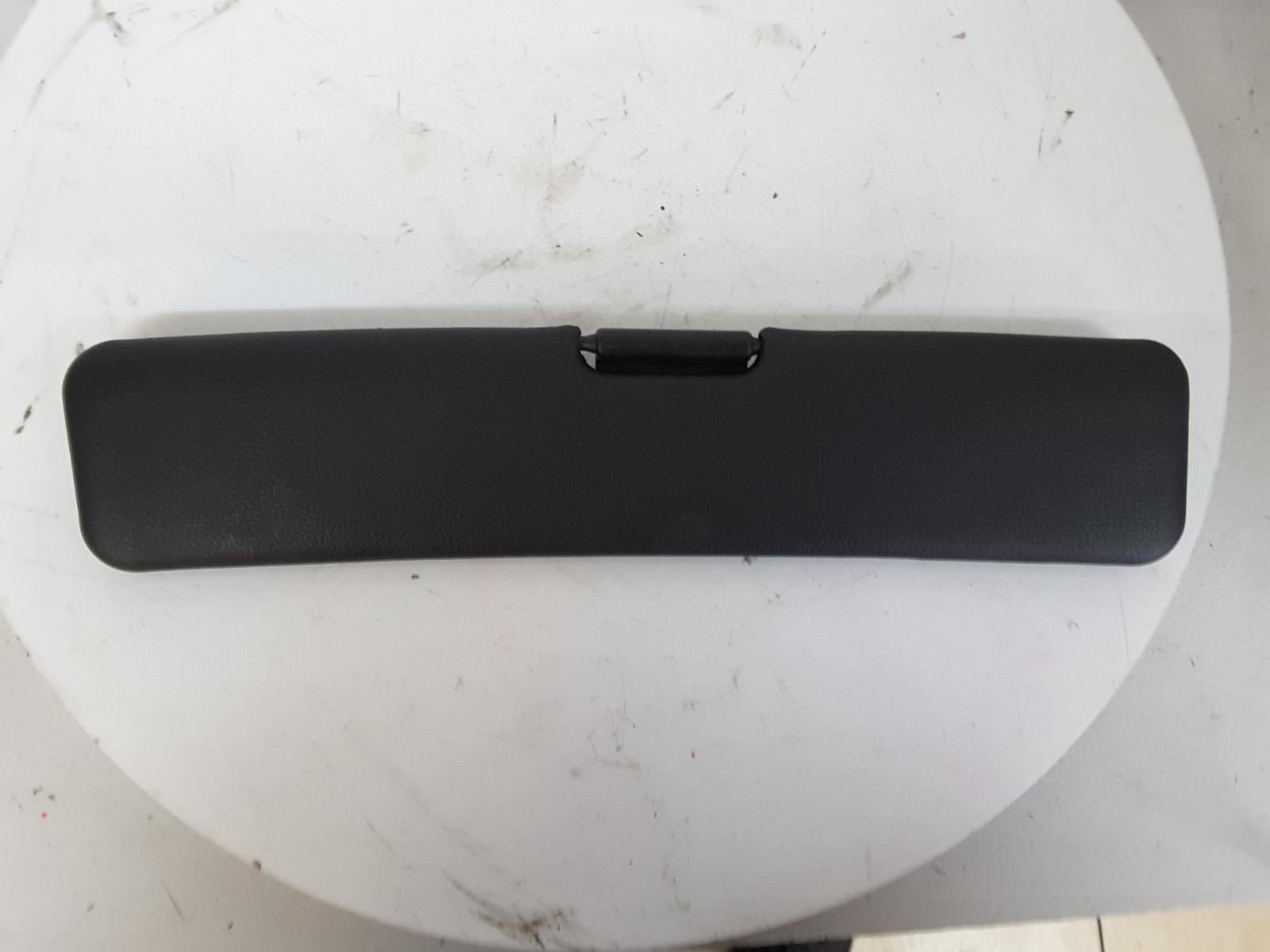 View Auto part Sunvisor Maserati 4200gt 2003
