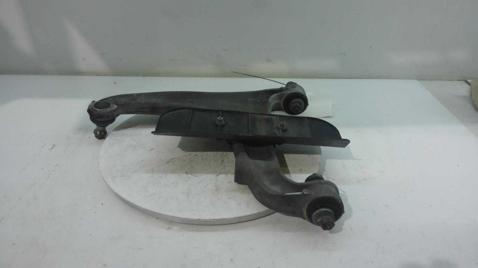 2004 Maserati Quattroporte Right Rear Trailing Arm View Auto part Right Rear Trailing Arm Maserati Quattroporte 2004