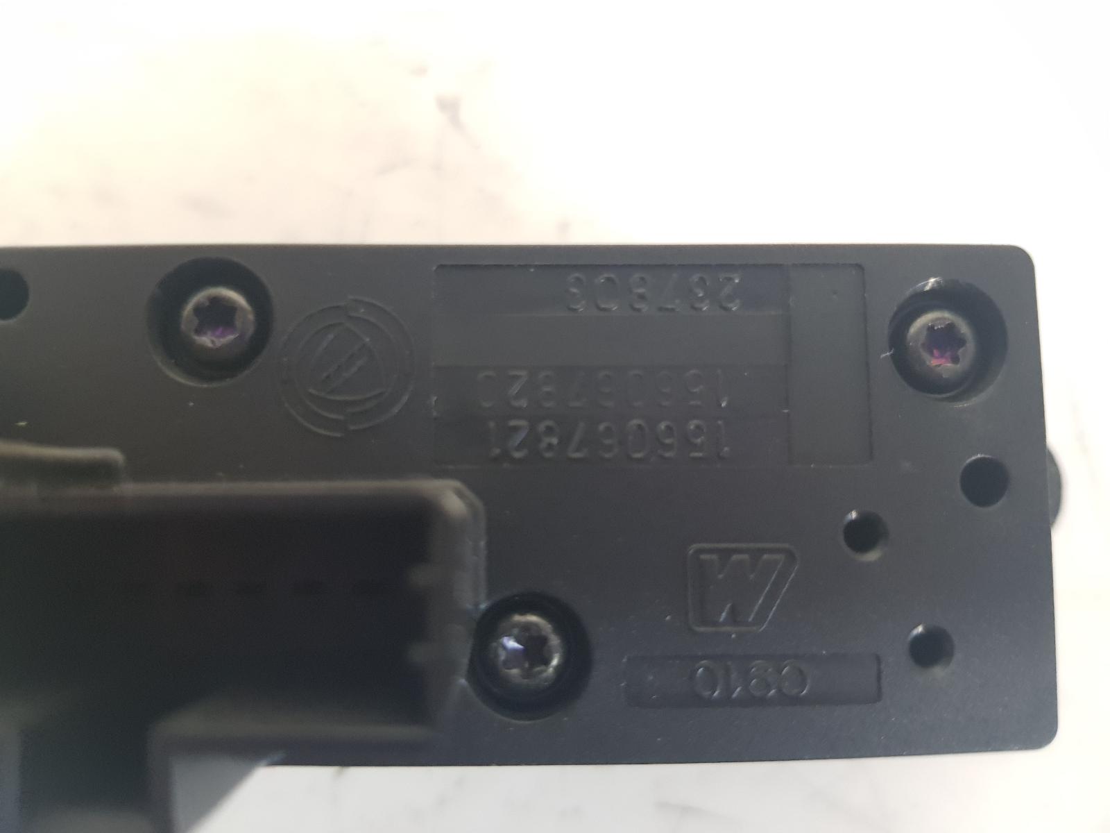 View Auto part Misc Switch/Relay Maserati Granturismo 2008