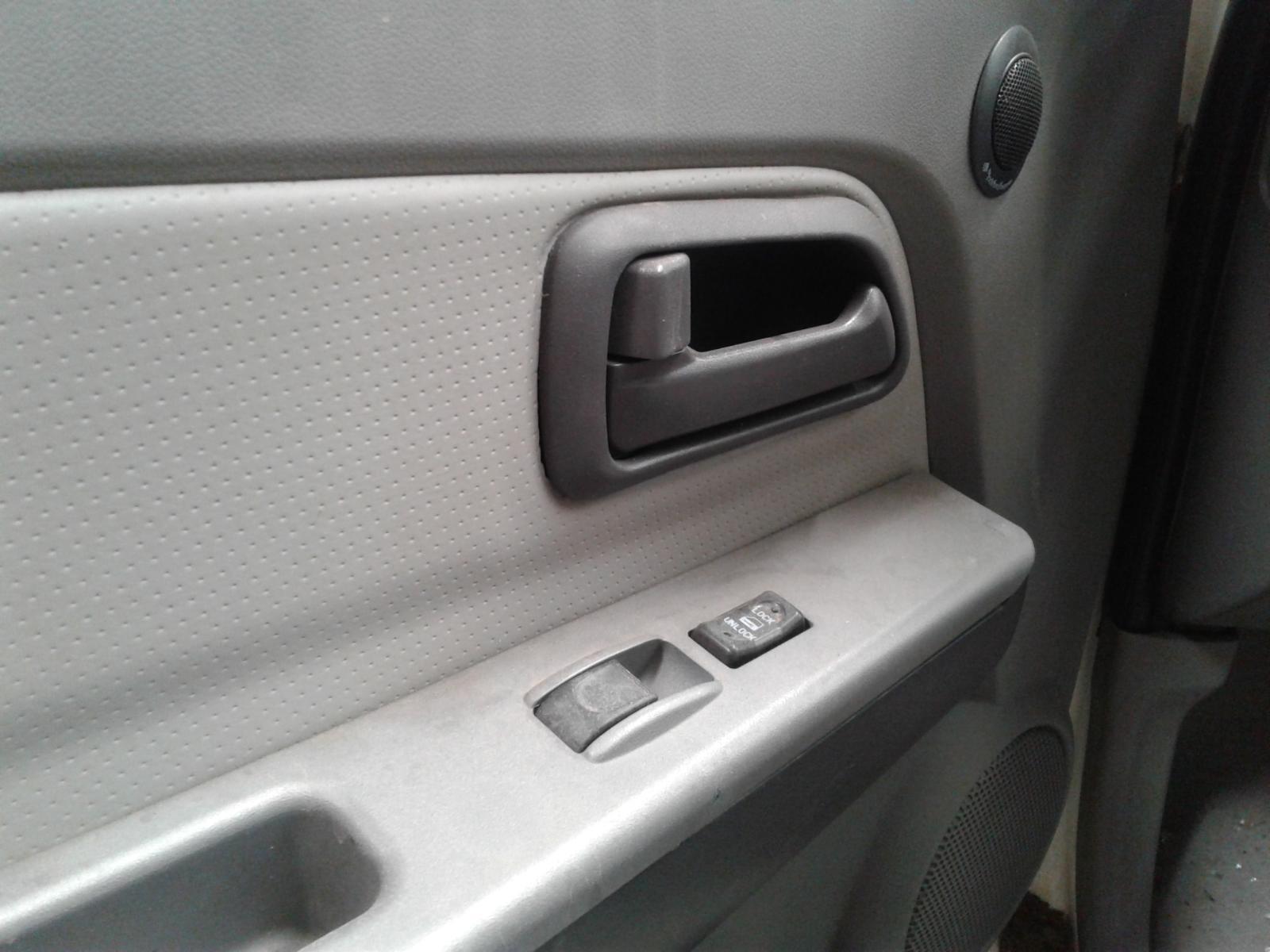 View Auto part Door Handle Great Wall V200/v240 2011