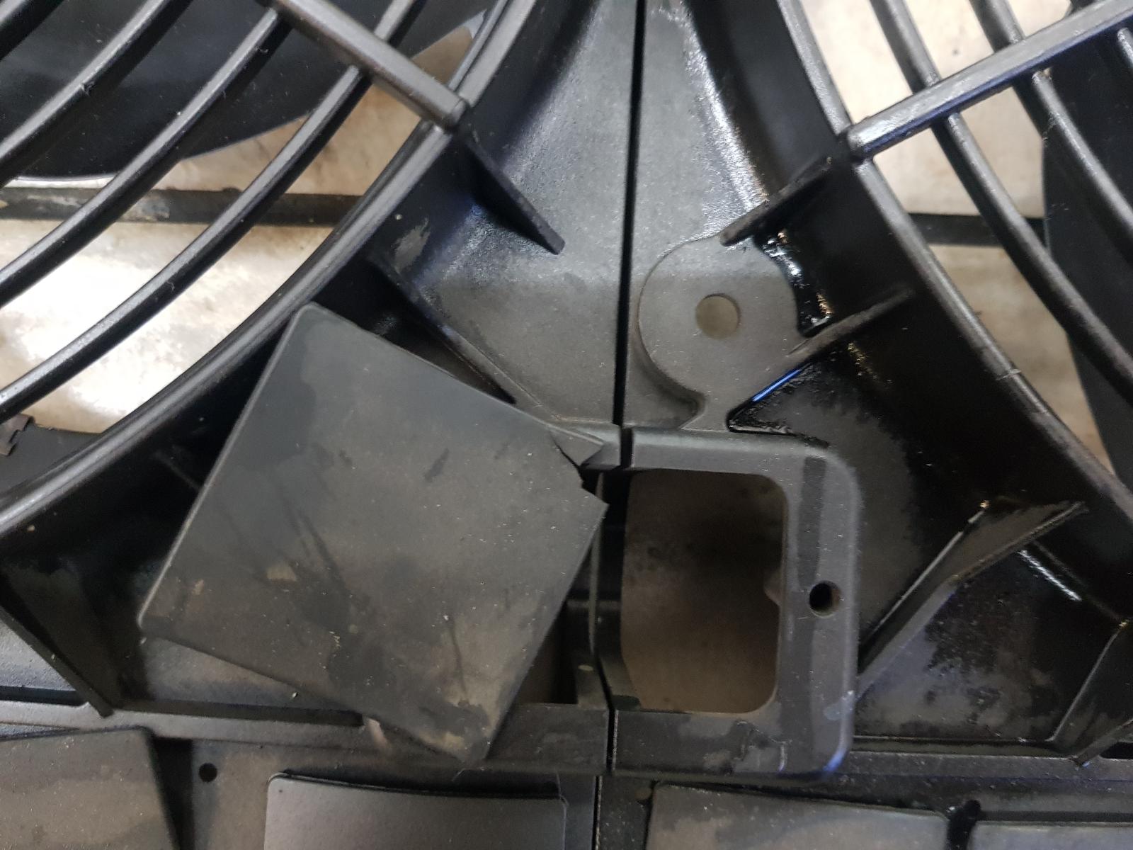 View Auto part Fan Maserati Quattroporte 2004