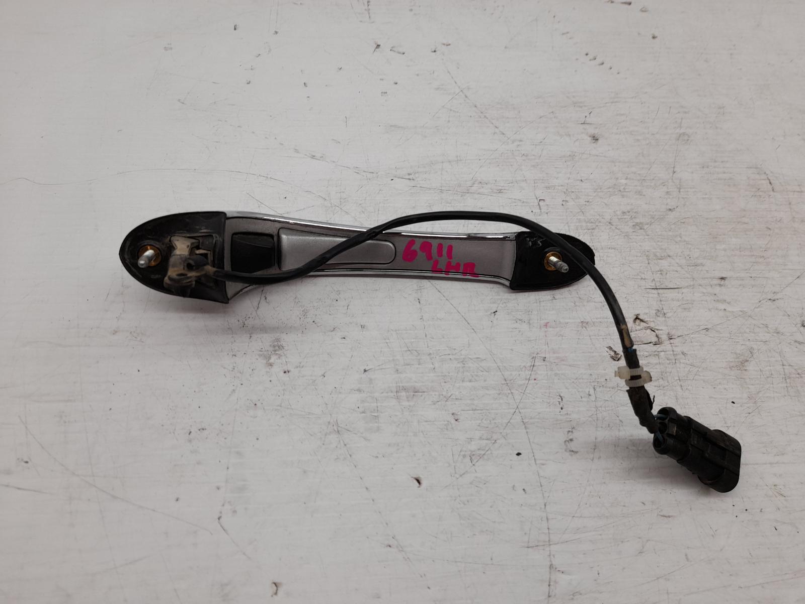 View Auto part Door Handle Maserati Quattroporte 2004