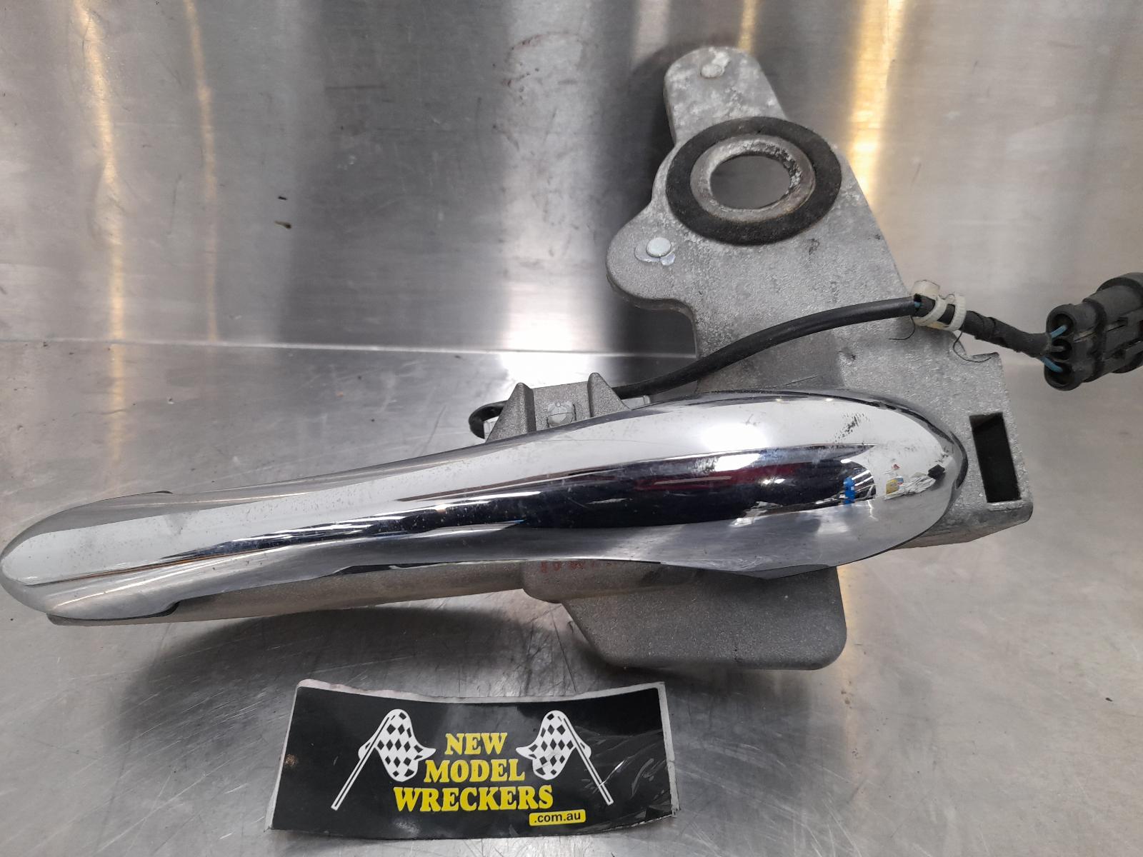 View Auto part Door Handle Maserati Quattroporte 2004