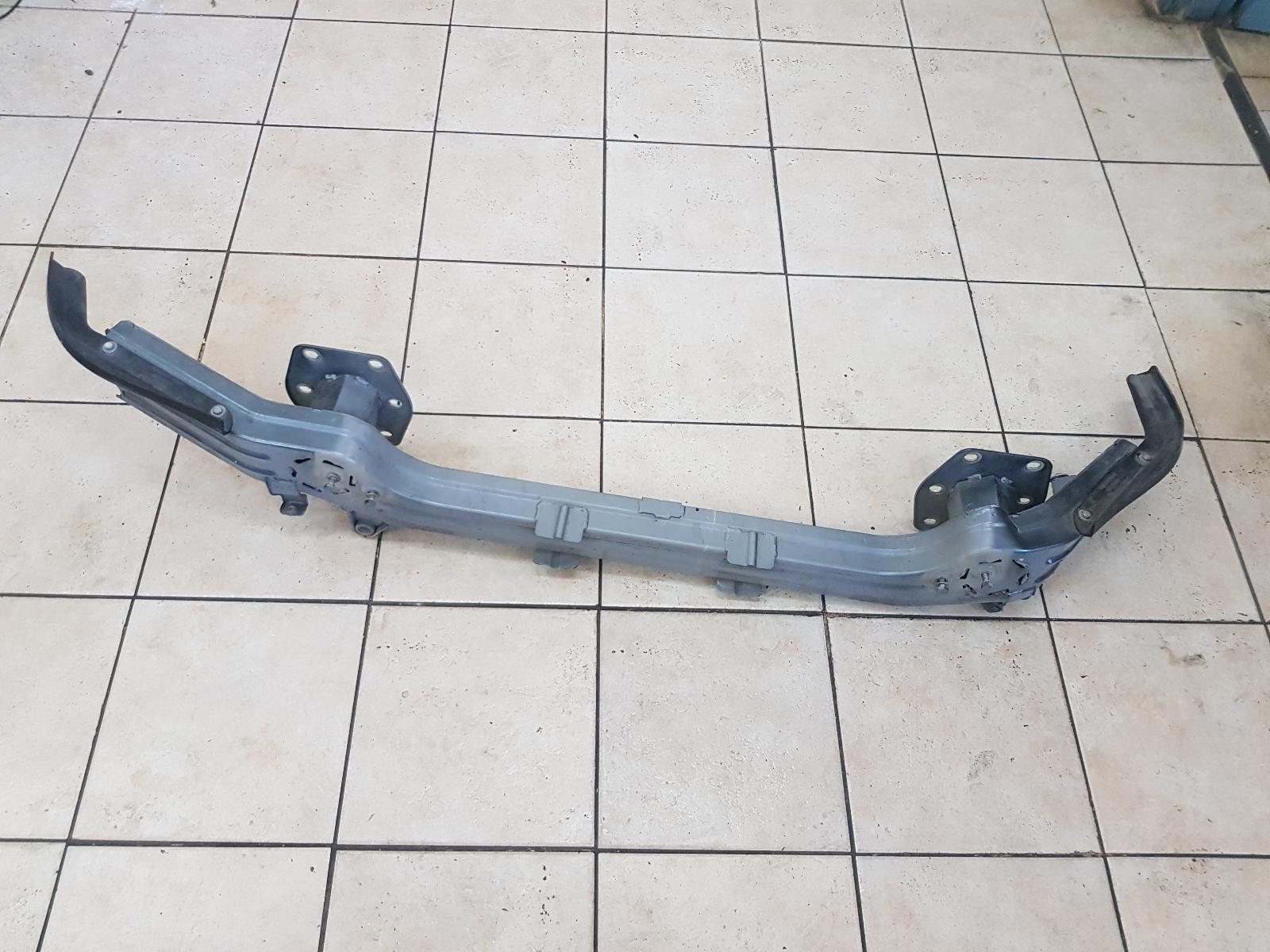 2004 Maserati Quattroporte R/Bar Bracket/Reinfo View Auto part R/Bar Bracket/Reinfo Maserati Quattroporte 2004