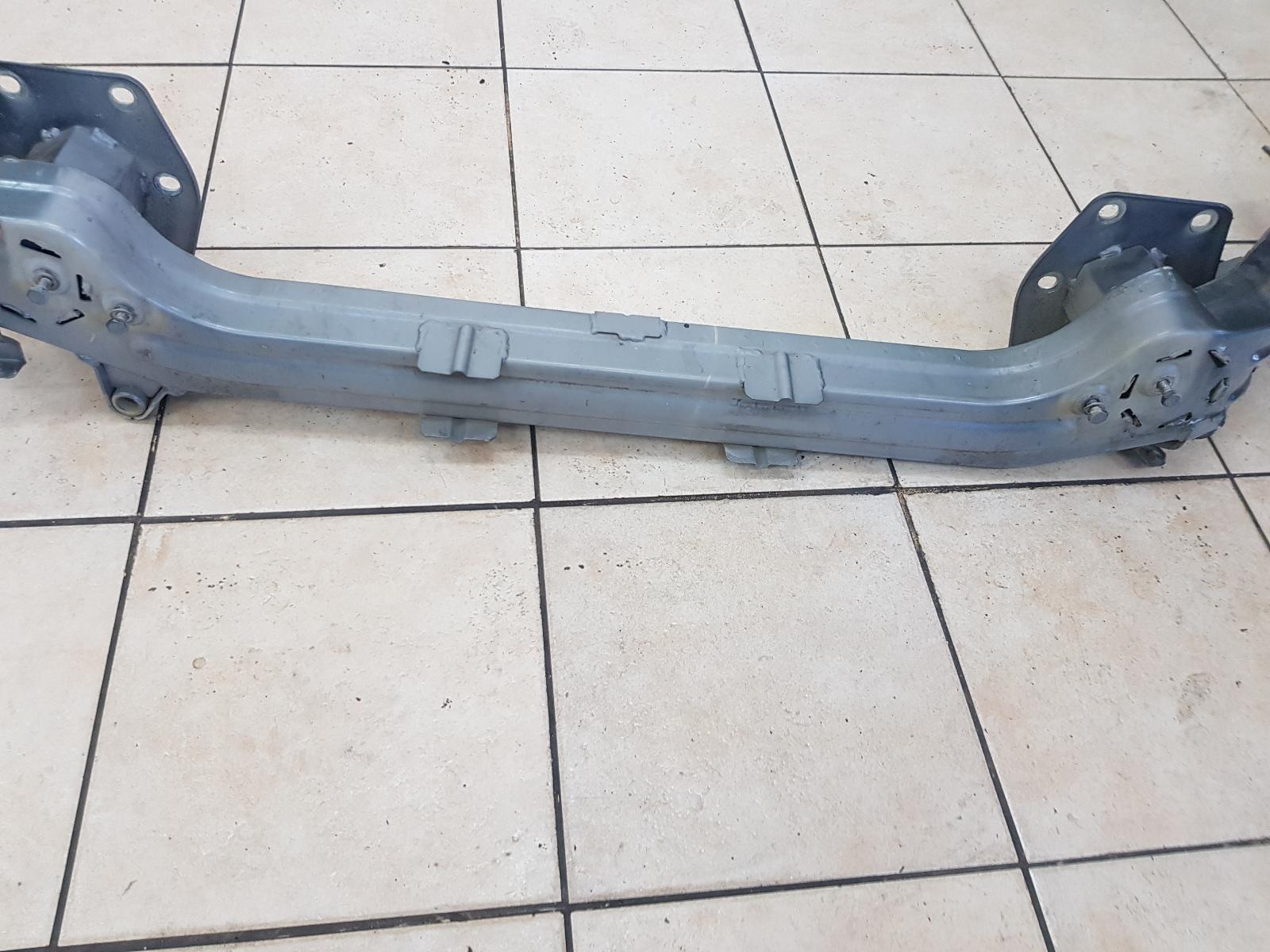 2004 Maserati Quattroporte R/Bar Bracket/Reinfo View Auto part R/Bar Bracket/Reinfo Maserati Quattroporte 2004