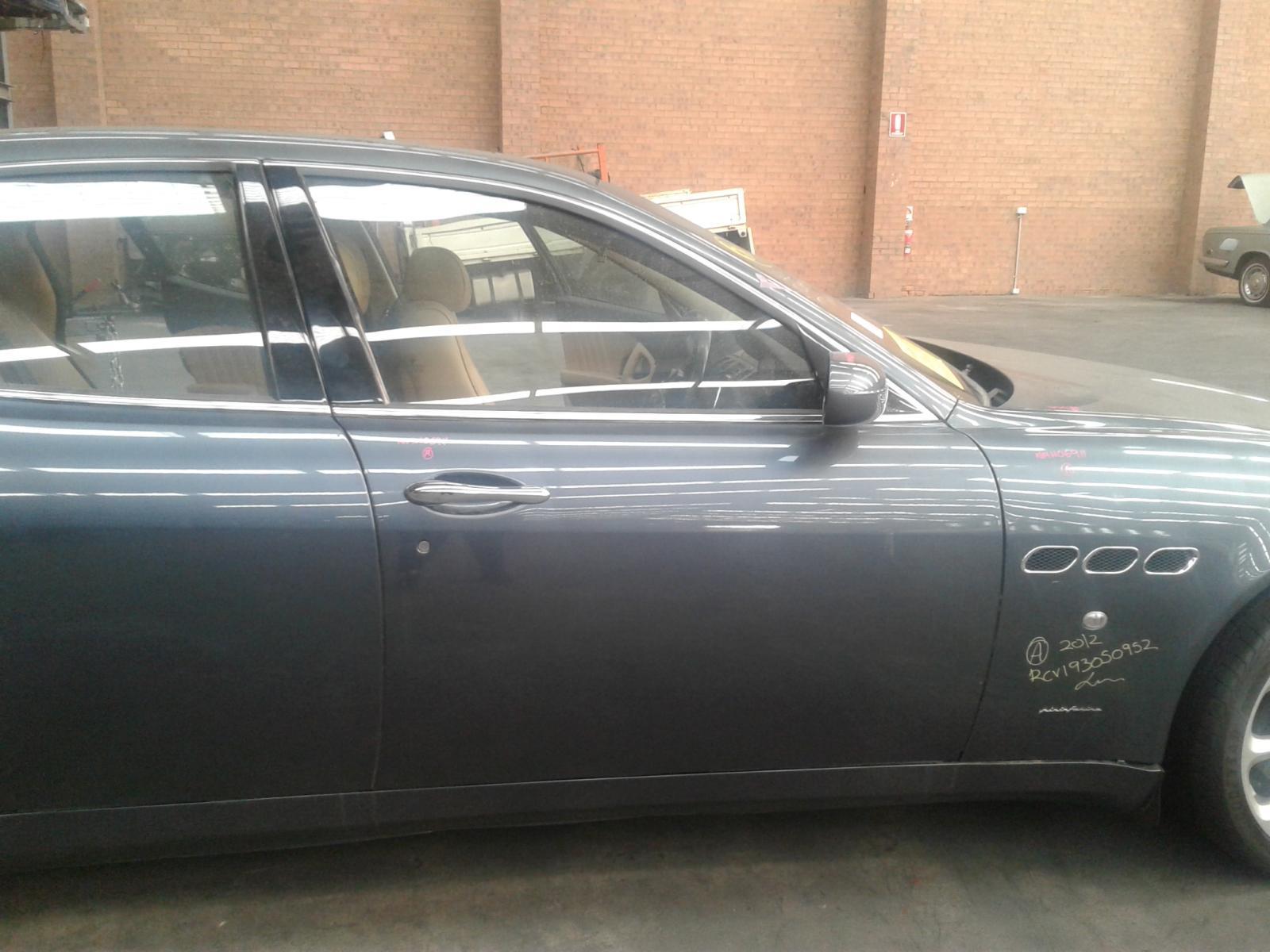 2004 Maserati Quattroporte Right Front Door View Auto part Right Front Door Maserati Quattroporte 2004