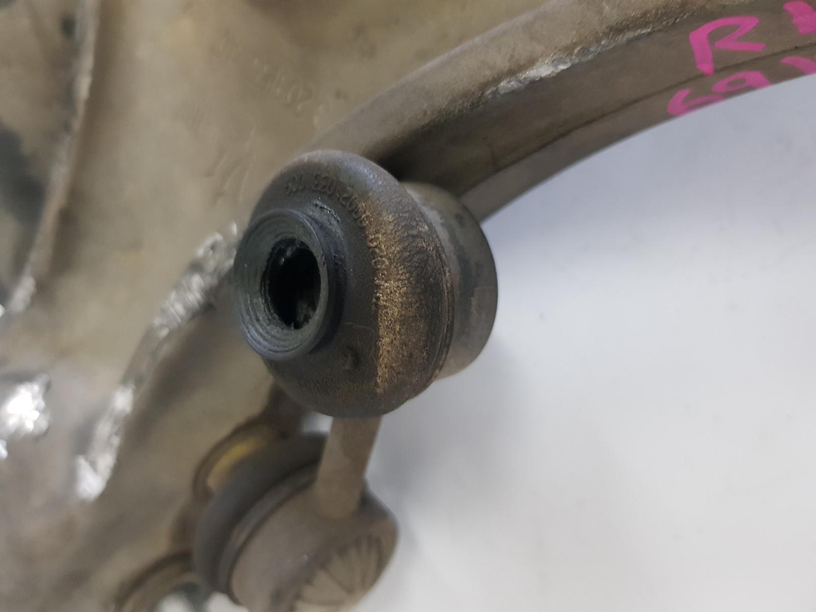 View Auto part Right Front Lower Control Arm Maserati Quattroporte 2004