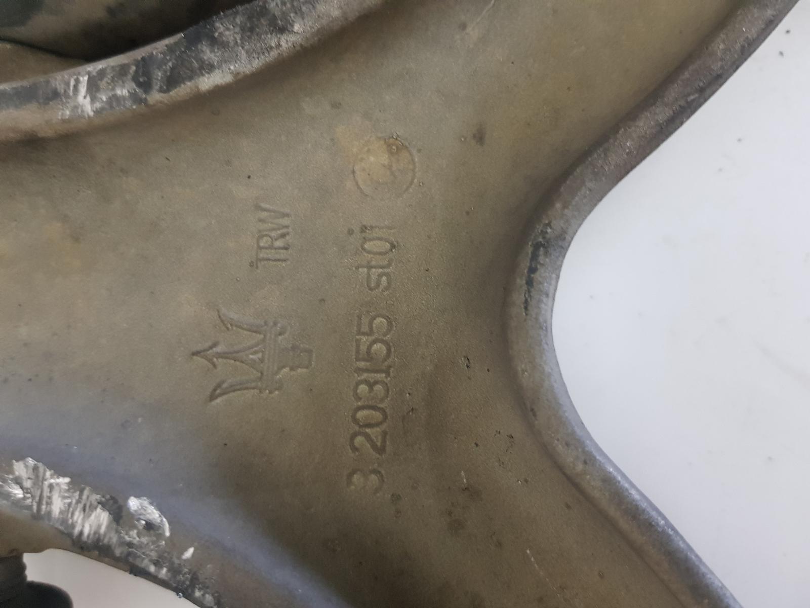 View Auto part Right Front Lower Control Arm Maserati Quattroporte 2004