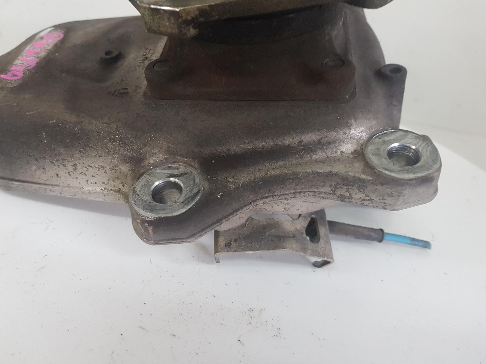 View Auto part Left Front Hub Assembly Maserati Quattroporte 2004