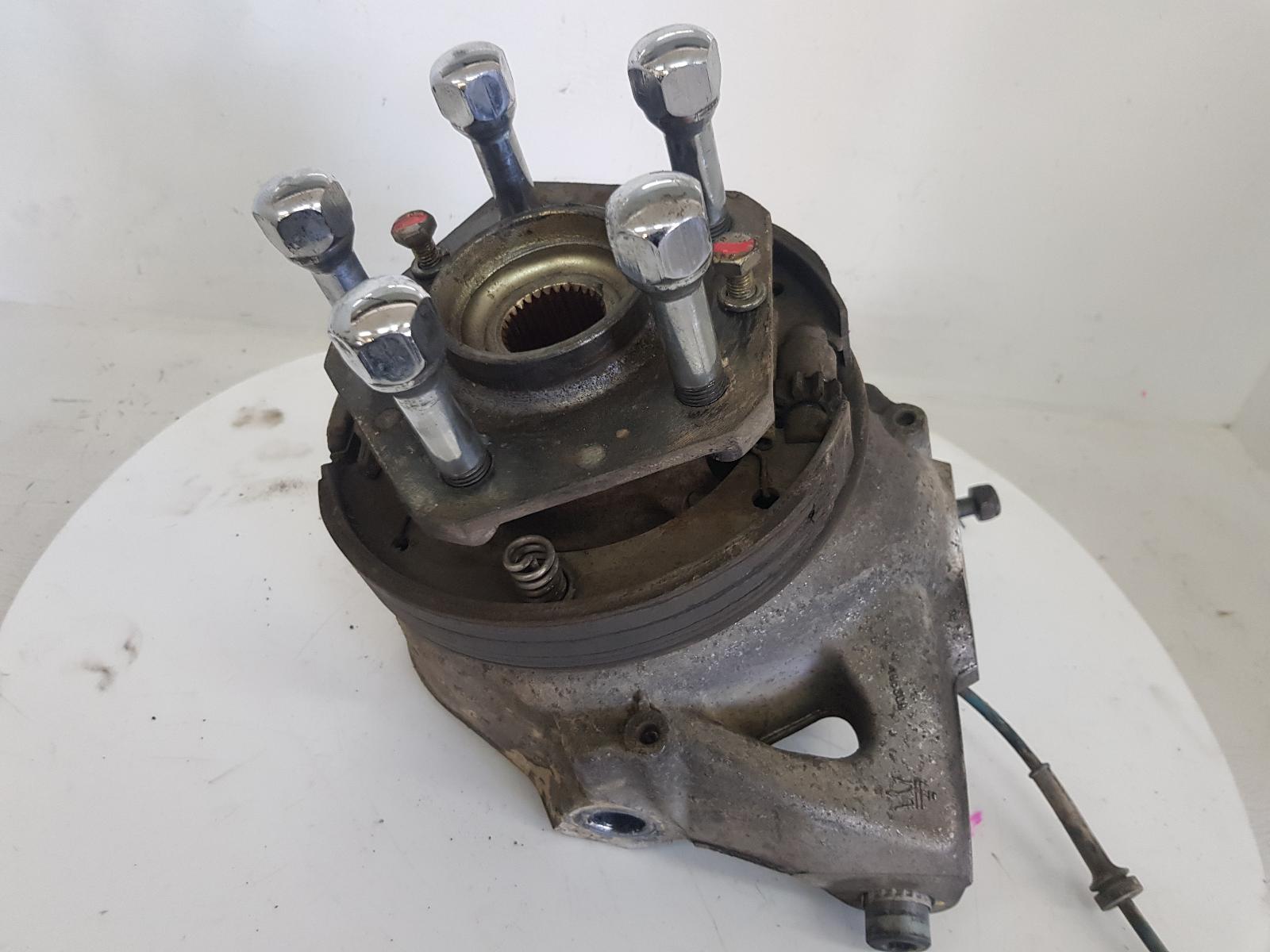 View Auto part Right Rear Hub Assembly Maserati Quattroporte 2004