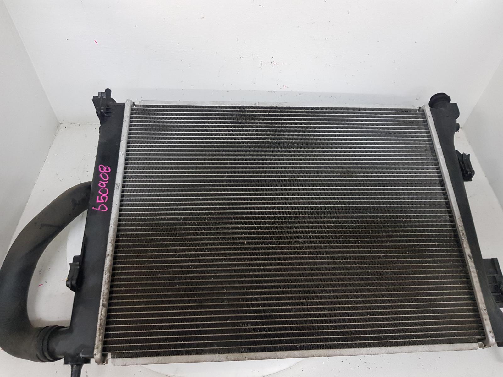 View Auto part Radiator Hyundai Veloster 2014