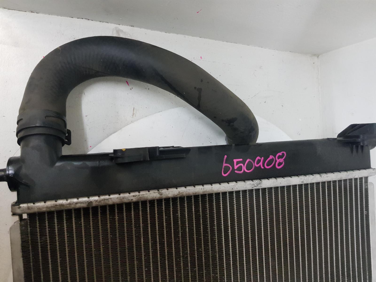 View Auto part Radiator Hyundai Veloster 2014