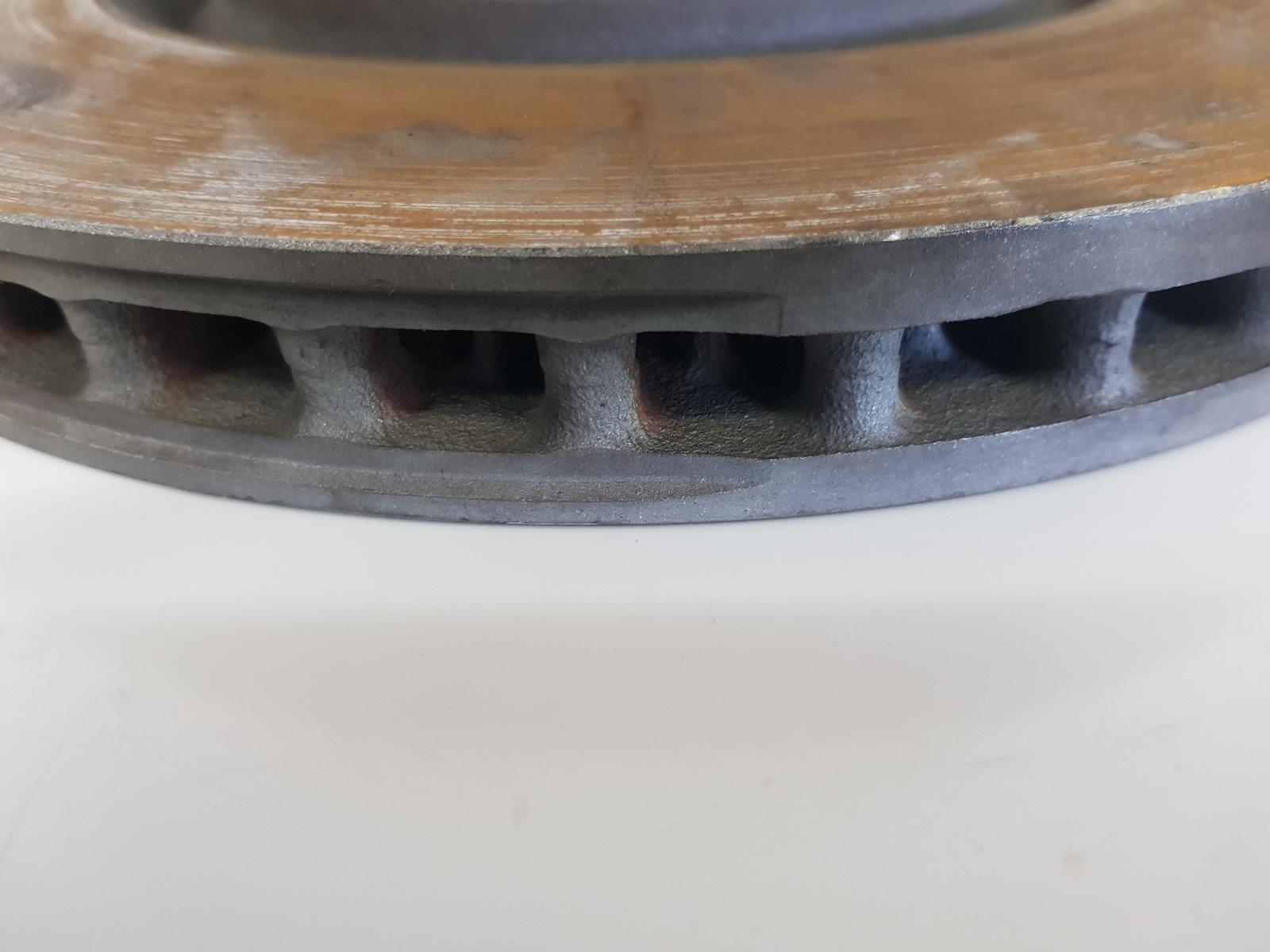 View Auto part Front Brake Disc/Drm Maserati Quattroporte 2004