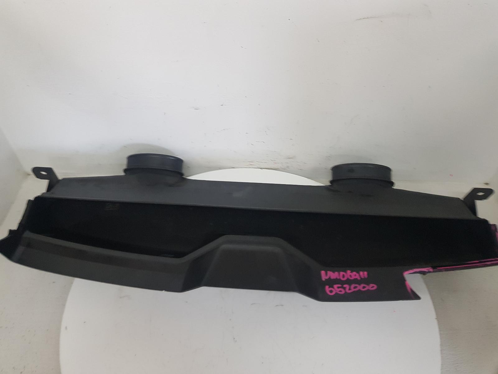 View Auto part Air Cleaner Duct/Hos Maserati Quattroporte 2004