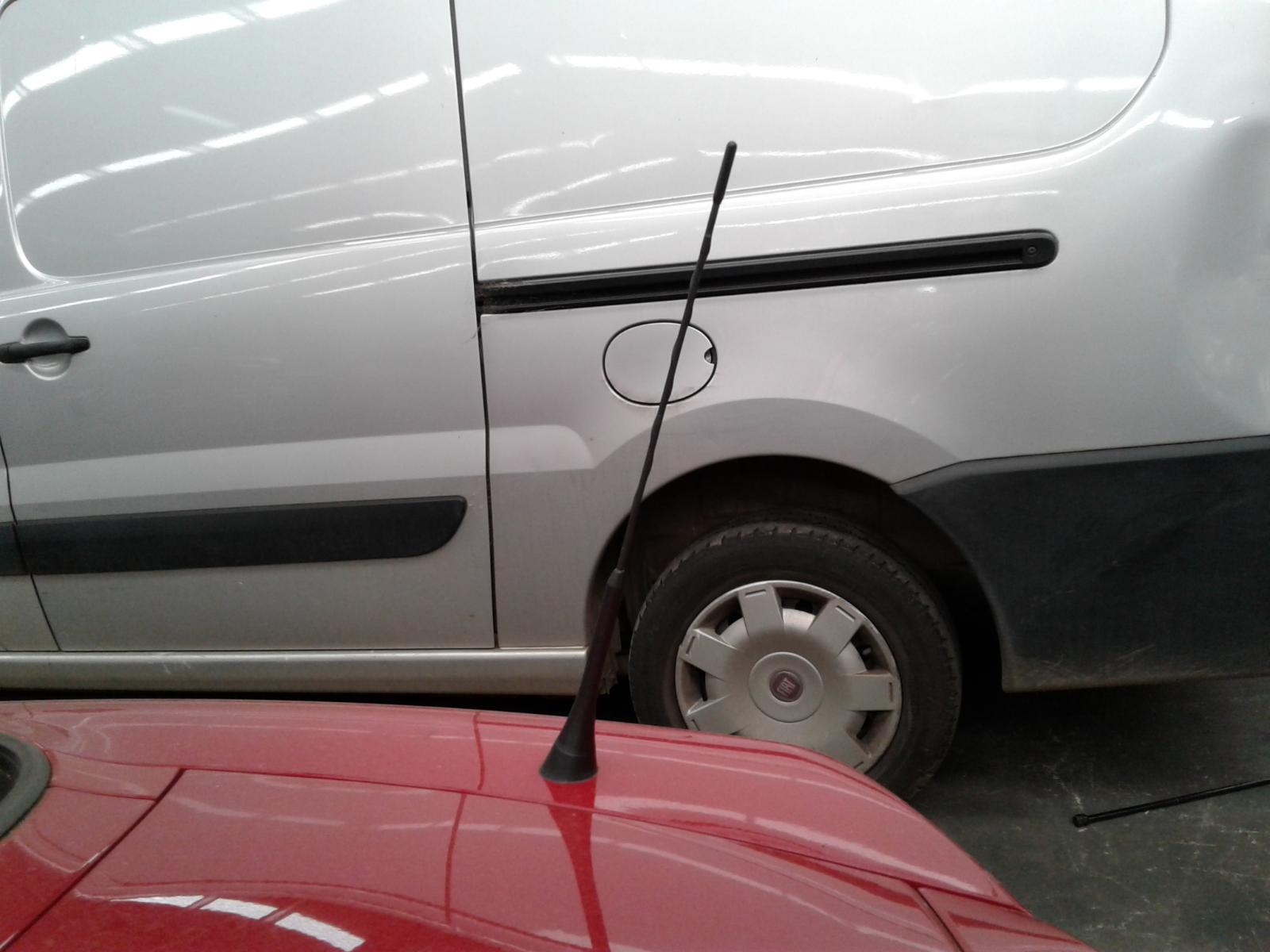 View Auto part Antenna Abarth 124 Spider 2016