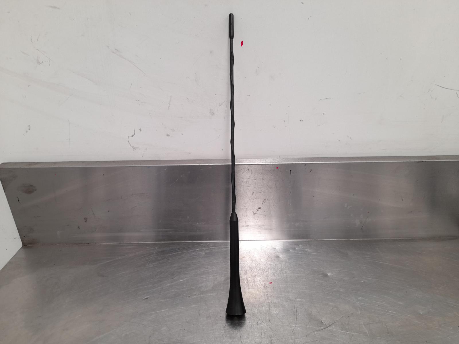 View Auto part Antenna Abarth 124 Spider 2016