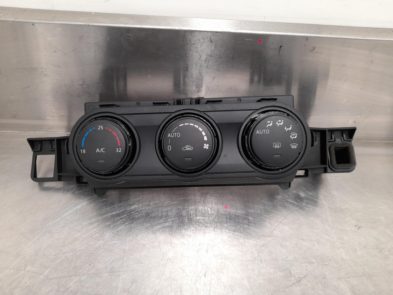 View Auto part Heater/Ac Controls Abarth 124 Spider 2016