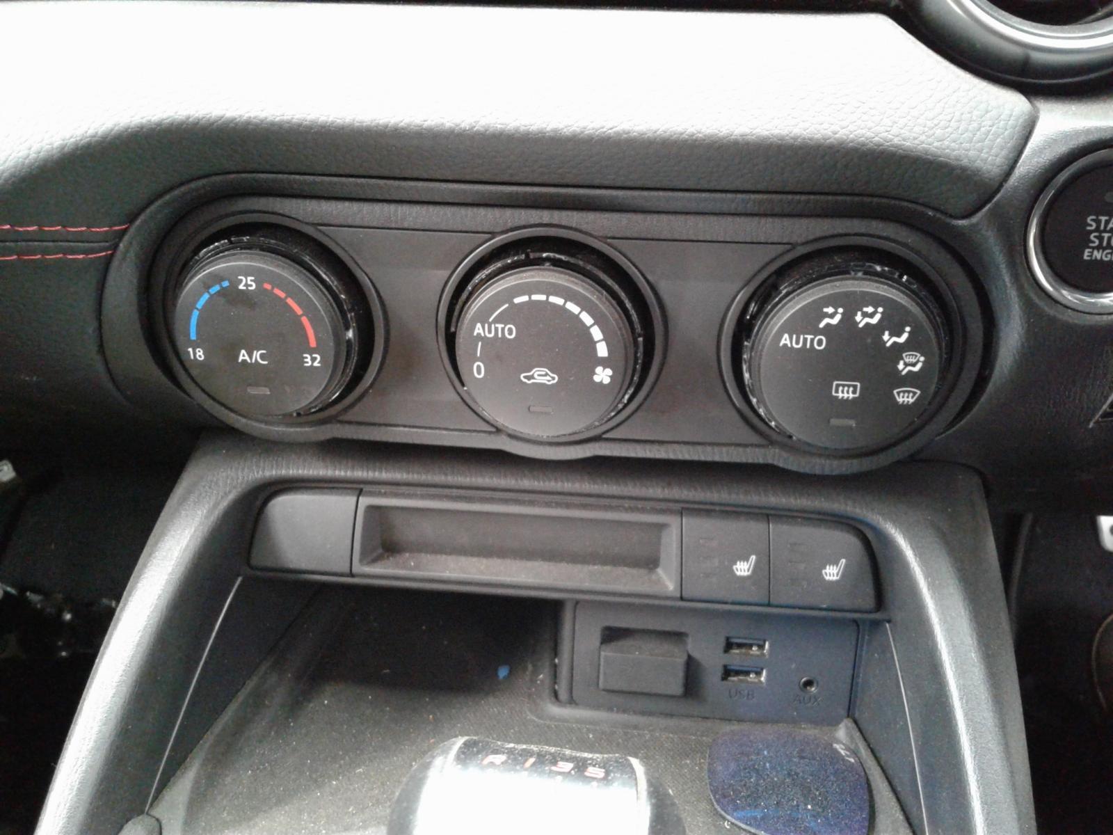 View Auto part Heater/Ac Controls Abarth 124 Spider 2016