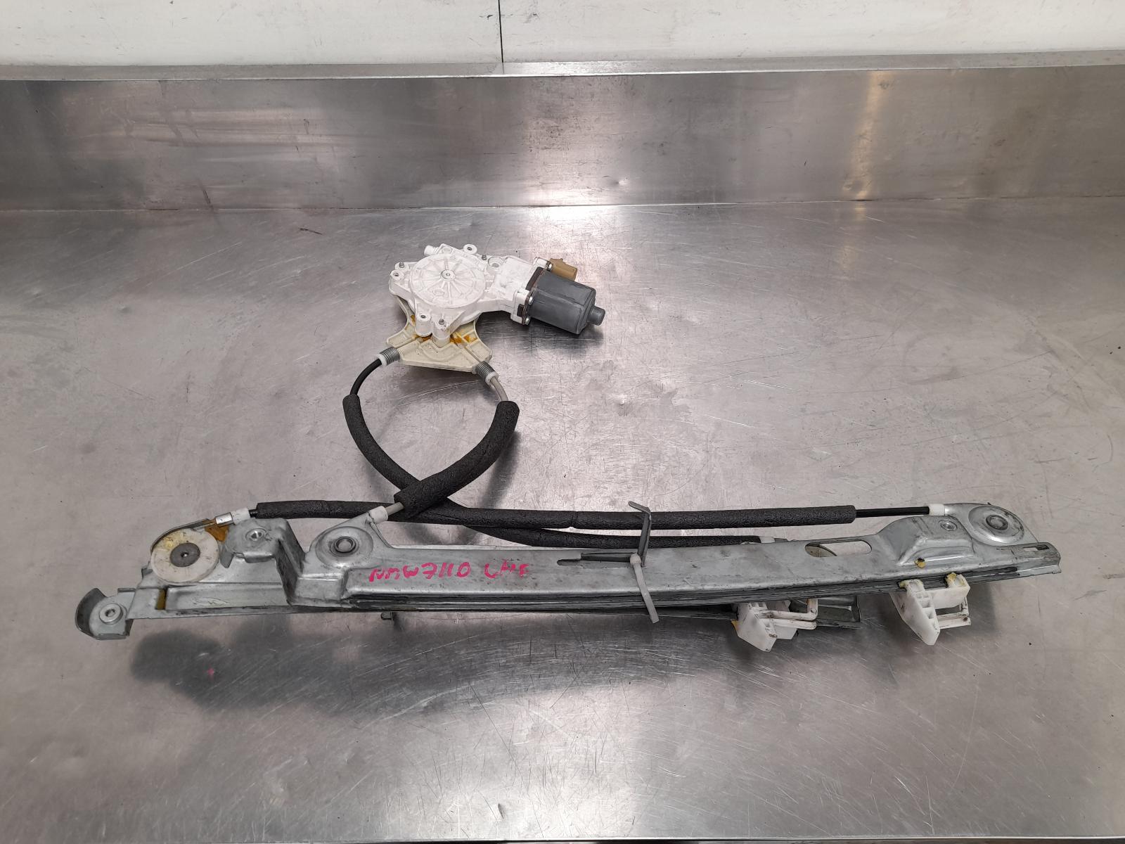 View Auto part Right Front Window Reg/Motor Jeep Patriot 2012