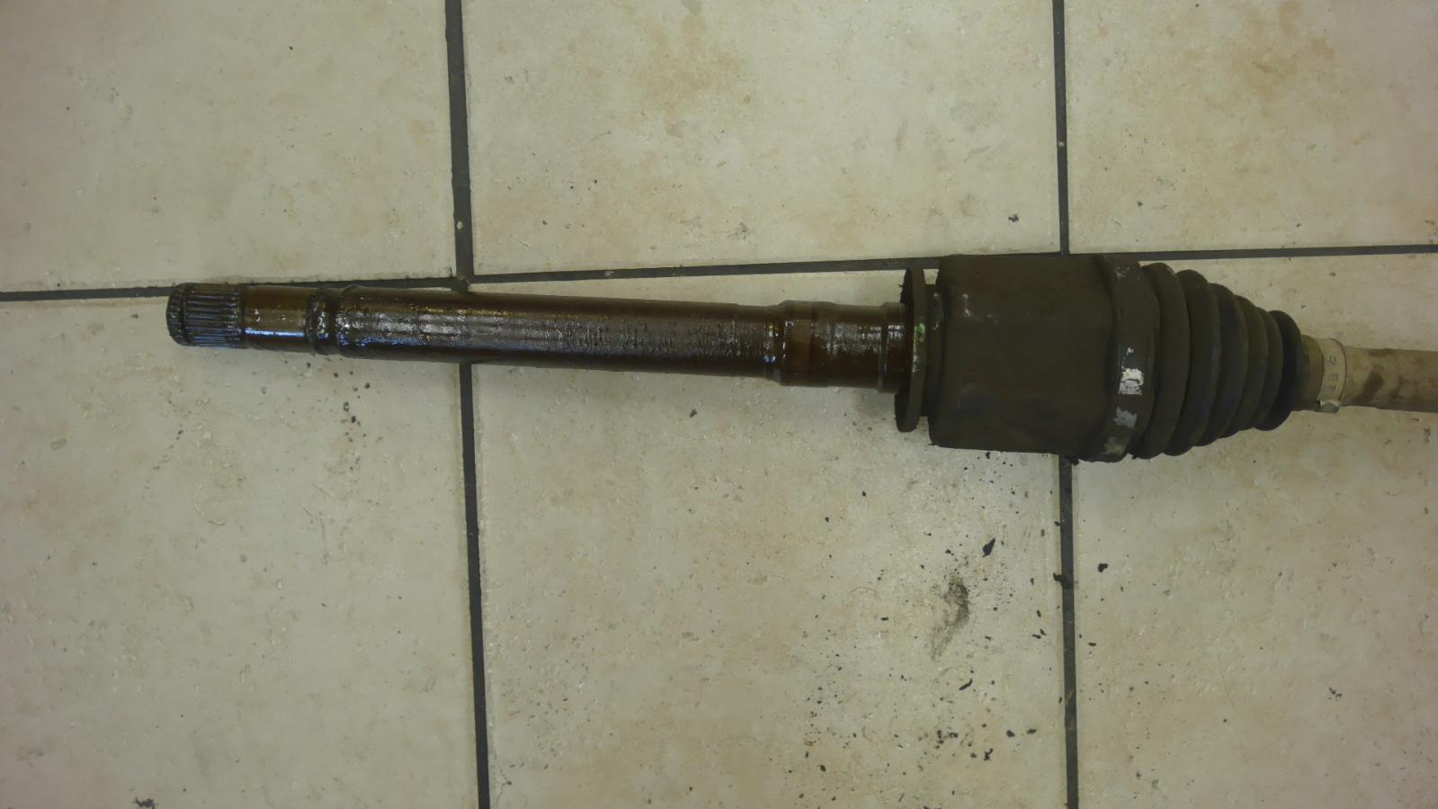 View Auto part Right Driveshaft Land Rover Rangerover Sport 2006