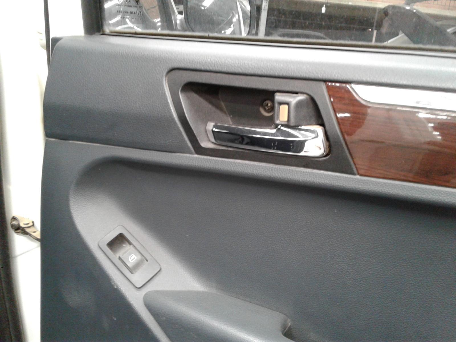 View Auto part Pwr Dr Wind Switch Foton Tunland 2015