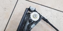 View Auto part Right Front Window Reg/Motor Maserati Ghibli 2015