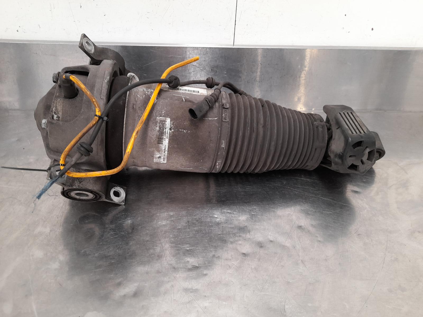 View Auto part Right Rear Strut Porsche Cayenne 2005